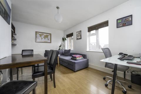 1 bedroom apartment for sale, Forest Grove, London E8