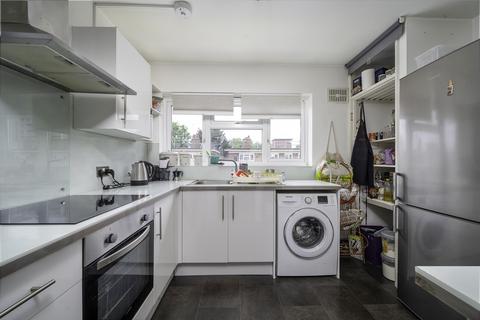22 Forest Grove, London, E8 3HX