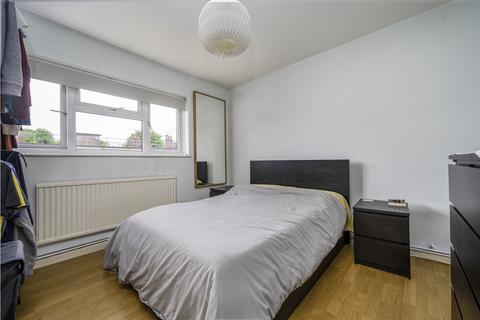22 Forest Grove, London, E8 3HX