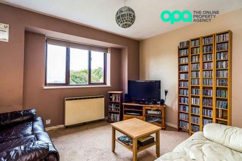 1 bedroom apartment for sale, 1 Bedroom Investment Apartment - Avern Close , Tipton, Sandwell , DY4