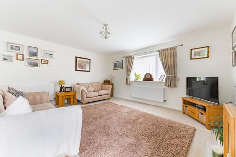 4 Beehive Way, Bawdeswell, Dereham, NR20 4WH