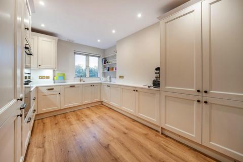 3 bedroom flat for sale, Foyle Road, Blackheath