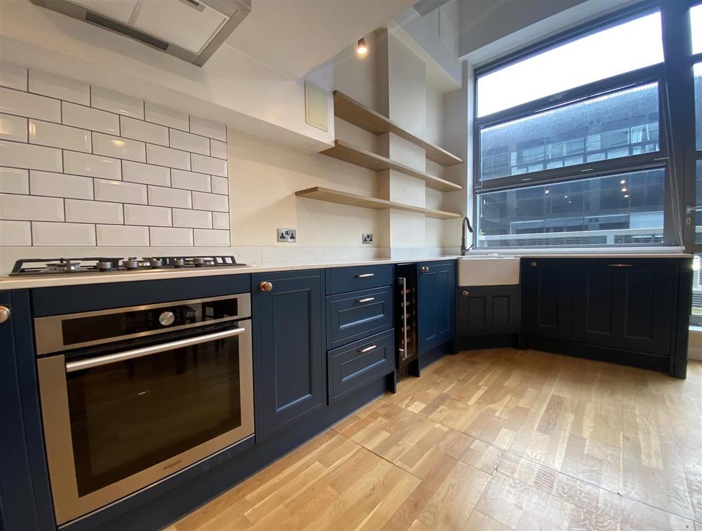 Kitchen (2).jpeg