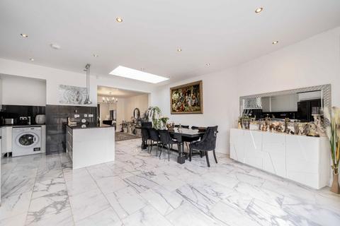 4 bedroom house for sale, Bowes Road, London N11