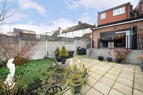 4 bedroom house for sale, Bowes Road, London N11