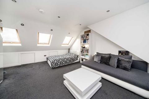 4 bedroom house for sale, Bowes Road, London N11