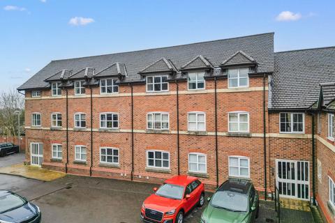 2 bedroom apartment for sale, Springbank Gardens, Lymm WA13