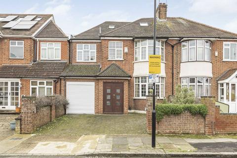 16 Albury Avenue, Isleworth, TW7 5HX