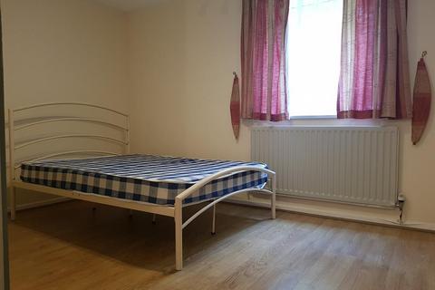 2 bedroom flat to rent, Sandy Way, Birmingham B15