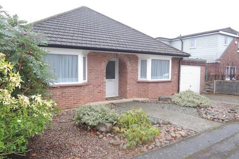 3 bedroom bungalow to rent, LEXDEN