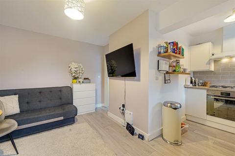 1 bedroom apartment for sale, Marlborough Road, Dagenham, Essex