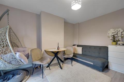 1 bedroom apartment for sale, Marlborough Road, Dagenham, Essex