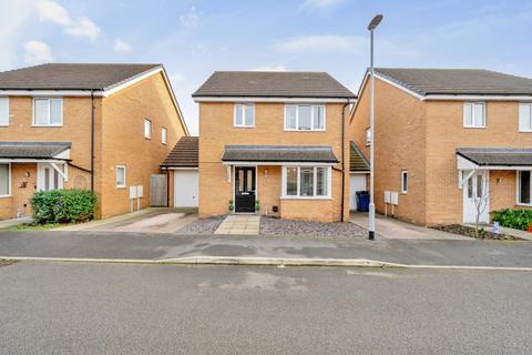 20 Blake Close, Towcester, NN12 6JN
