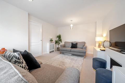 20 Blake Close, Towcester, NN12 6JN