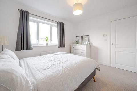 20 Blake Close, Towcester, NN12 6JN