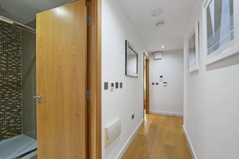 1 bedroom serviced apartment to rent, North Tenter Street, London E1