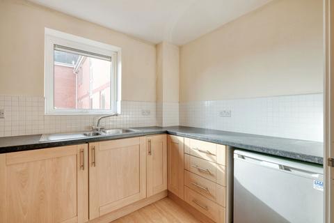 2 bedroom flat for sale, Austin House 25, School Close, Northfield, Birmingham, B31 2SH