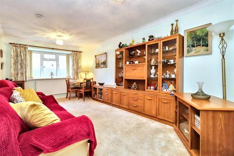 33 Sercombe Park, Clevedon, BS21 5BD