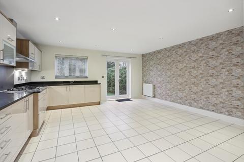 4 bedroom terraced house to rent, Goodacre Close, Weybridge, Surrey, KT13