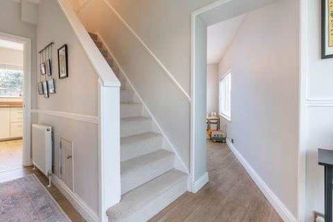 1 Hinton Avenue, Alvechurch, Birmingham, B48 7LZ
