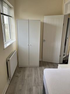 House share to rent, New Road, Pill, Bristol, Somerset