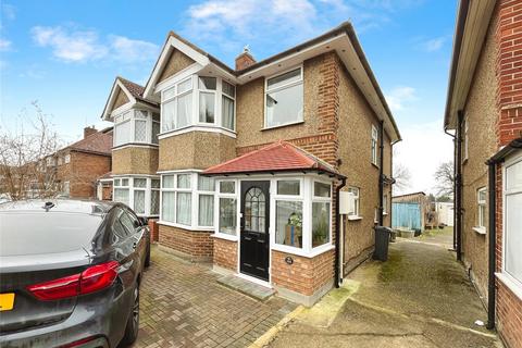 3 bedroom semi-detached house to rent, Hounslow Road, Feltham, TW14