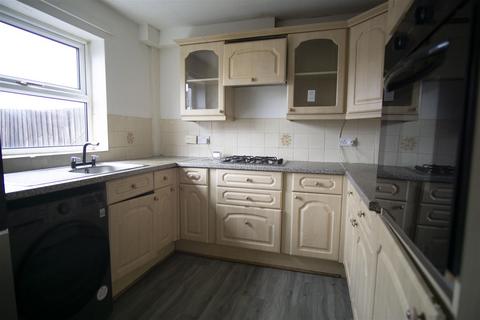 3 bedroom house to rent, 3 Bed House to Let on Ronaldsway, Preston