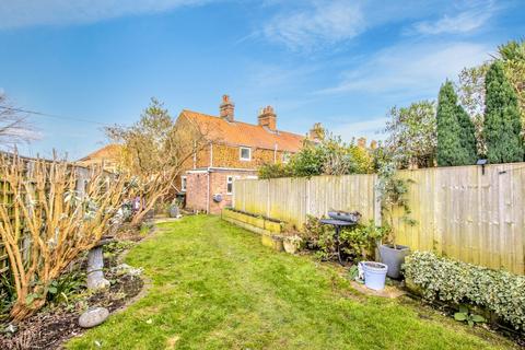 2 bedroom cottage for sale, Manor Road, Dersingham