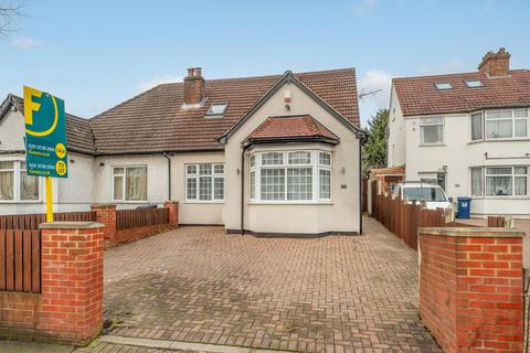 4 bedroom semi-detached house to rent, Wood End Lane, Northolt, UB5