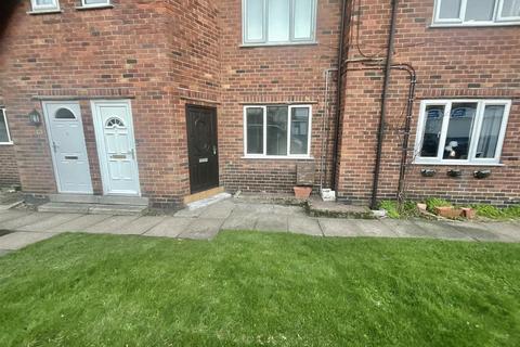 3 bedroom house to rent, Cross Street, Scarborough