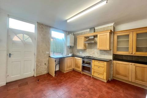 2 bedroom terraced house to rent, New Street, Stairfoot, S71 5AJ