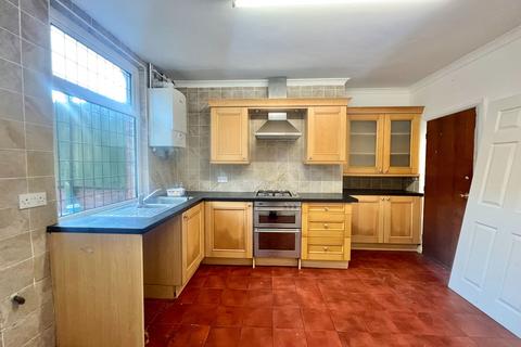 2 bedroom terraced house to rent, New Street, Stairfoot, S71 5AJ