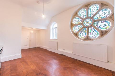 Studio to rent, Dunford House, N22, Turnpike Lane, London, N22