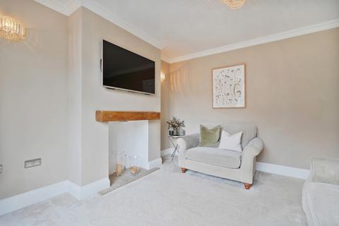 12 Westwick Grove, Sheffield, S8 7DP