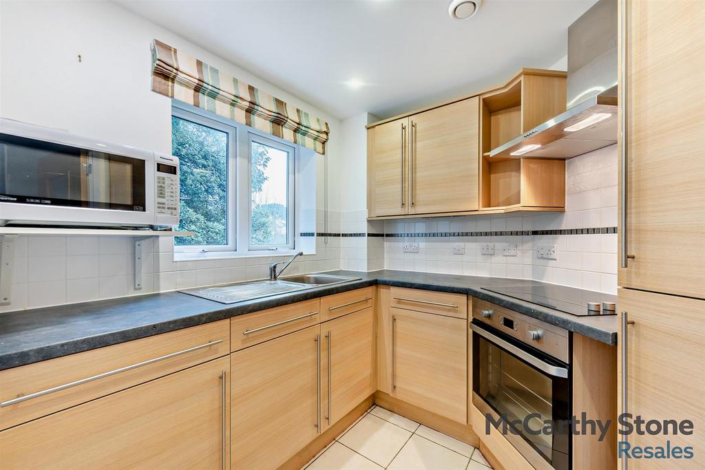 8630618-interior11-800.jpg