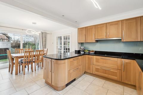 4 bedroom detached house for sale, Manor Farm Way, Seer Green, HP9