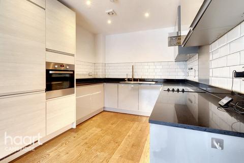 3 bedroom end of terrace house for sale, Pinks Close, Cambridge