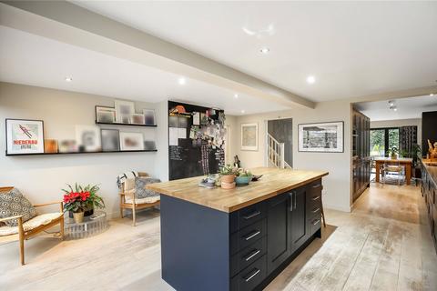 10 Nightingale Close, Winchester, SO22 5QA