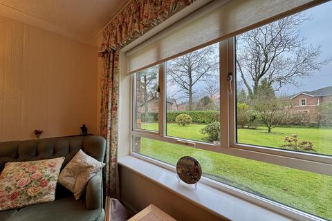 1 bedroom retirement property for sale, Oakwood, Tabley Road, Knutsford