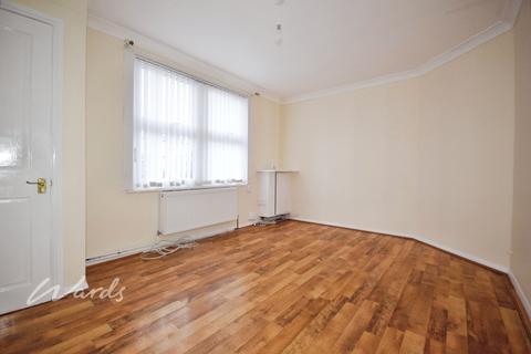 3 bedroom terraced house to rent, Beech Road Dartford DA1