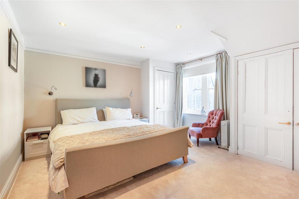 Bedroom.jpg