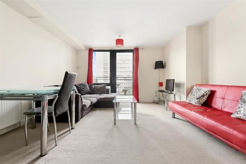 2 bedroom flat for sale, Pooles Park, Finsbury Park