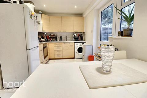 2 bedroom end of terrace house for sale, Deansbrook Road, HA8