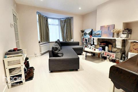 2 bedroom end of terrace house for sale, Deansbrook Road, HA8