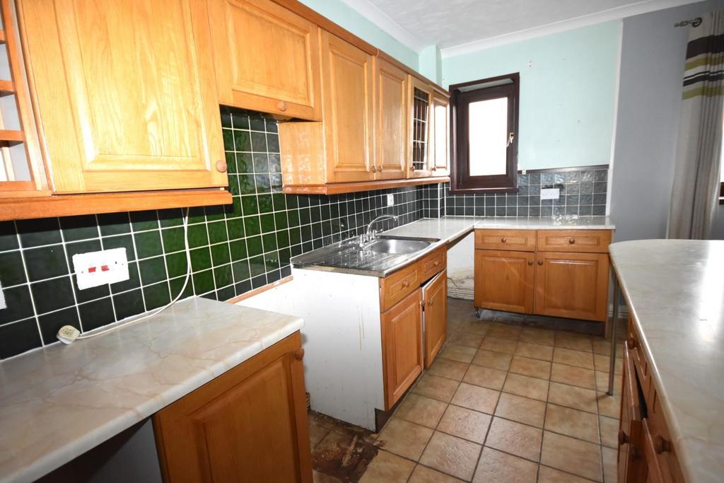 Kitchen..JPG