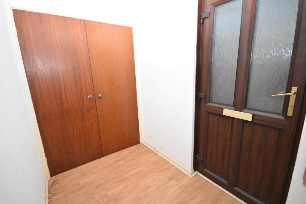 Entrance hall.JPG