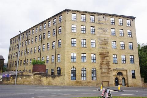 2 bedroom apartment to rent, Pellon Lane, Halifax