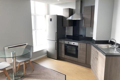 2 bedroom apartment to rent, Pellon Lane, Halifax