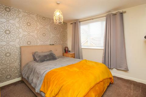 2 bedroom apartment for sale, Cartwright Fold, Wakefield WF2