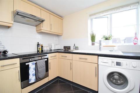 2 bedroom apartment for sale, Cartwright Fold, Wakefield WF2